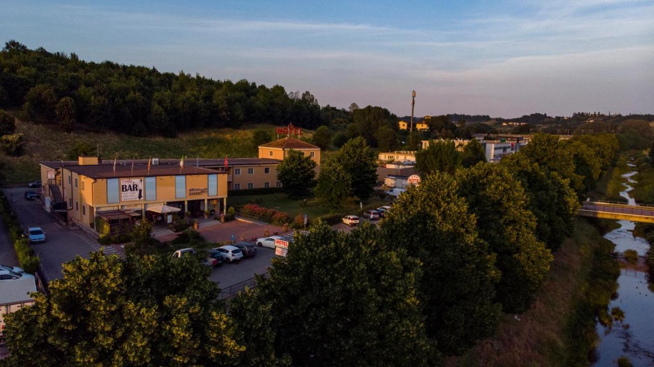 Hotel Michelangelo Terranuova Bracciolini Eksteriør bilde